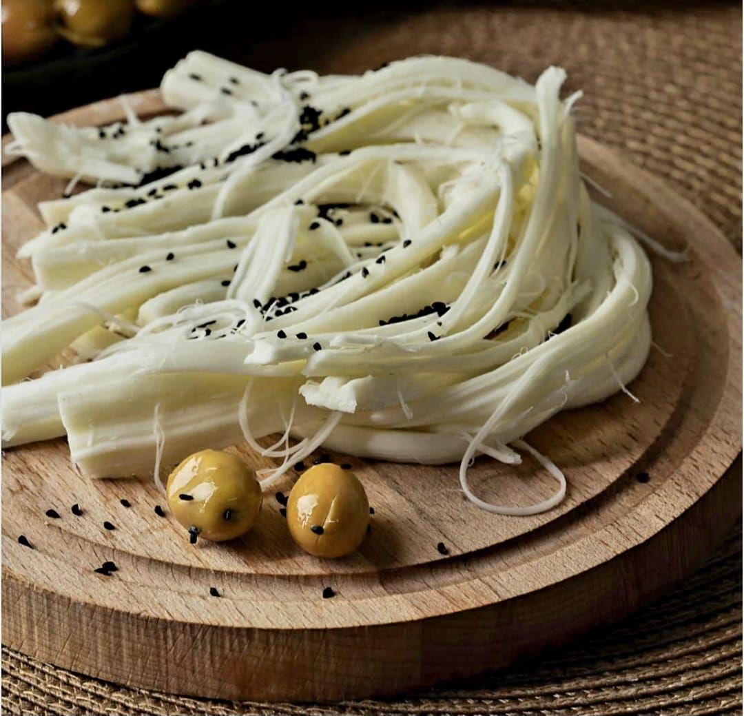 Crisimo İnek Çeçil Peyniri – Doğal, Lifli ve Hafif Peynir