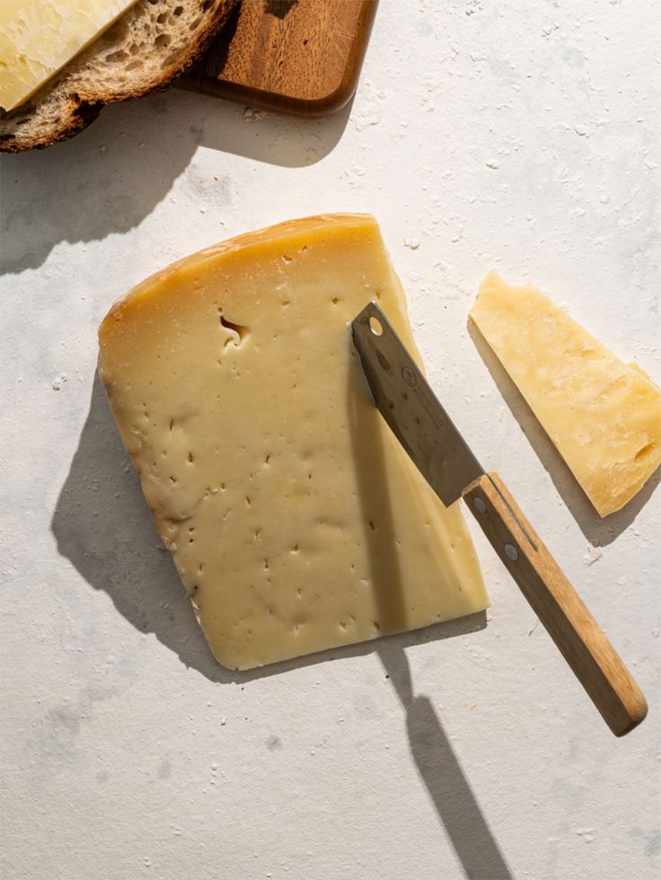 Crisimo Kars Kaşarı – Olgun, Aromatik ve Geleneksel Peynir