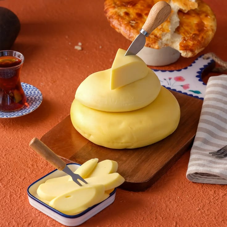 Iğdır Göbek Kaşar Peyniri – Yoğun Aromalı Doğal Kaşar